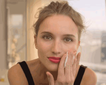 How to remove lip makeup