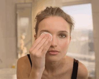 How to remove eye makeup